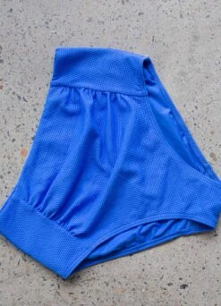 Blue Must Haves Bette Swim Pant -Bikini Confidence NO4135MHB Bette swimpant MustHaves blue flatlay